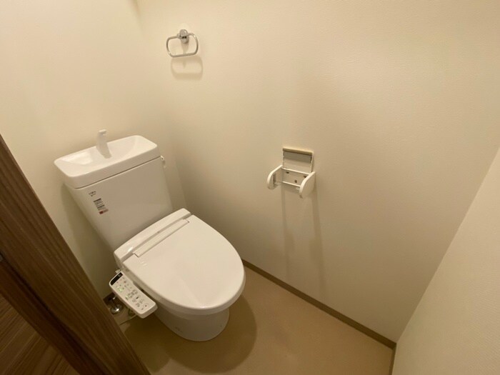 物件内観写真13　(トイレ)