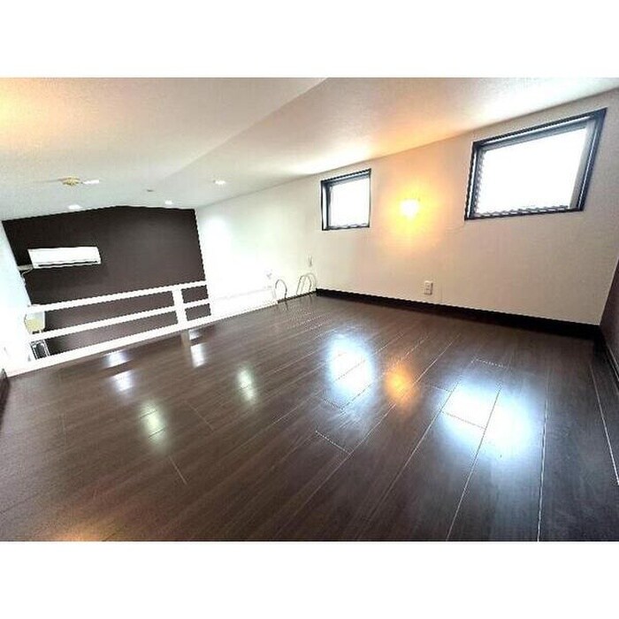 物件内観写真5　(ロフト)