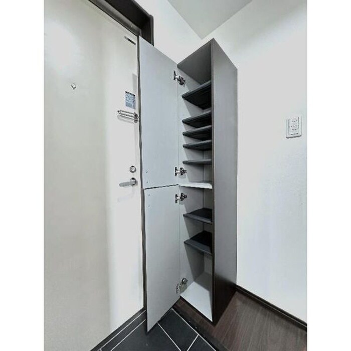 物件内観写真6　(靴箱)