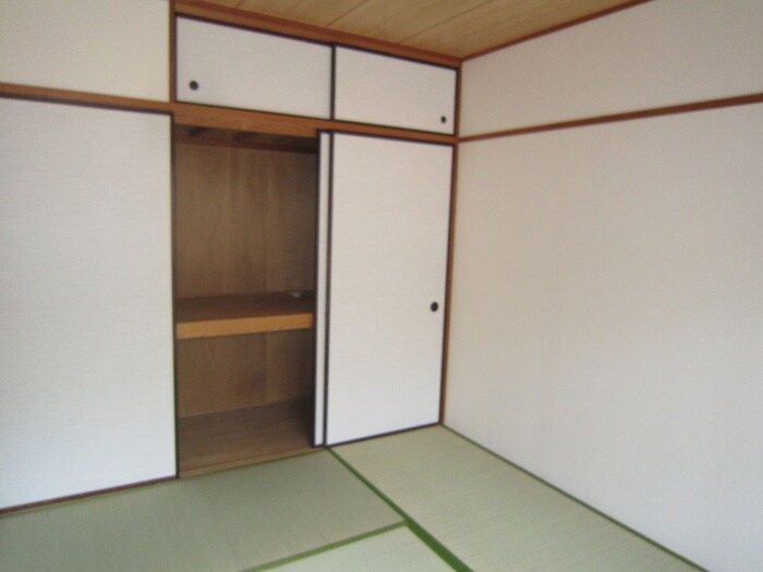 物件内観写真10　(収納)