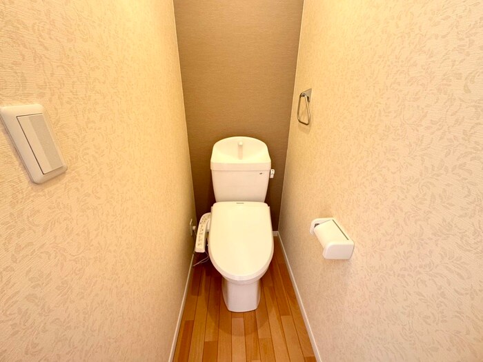 物件内観写真13　(トイレ)