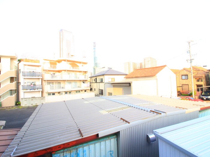 物件内観写真16　(室内からの展望)