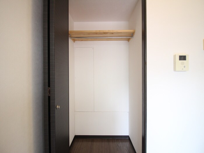 物件内観写真18　(収納)