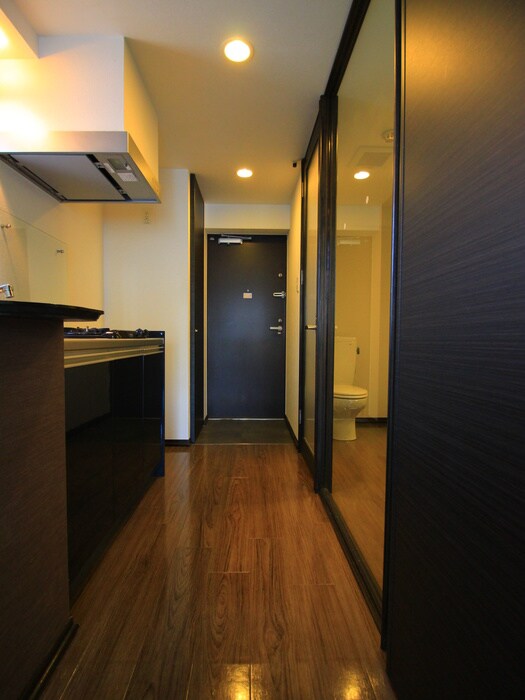 物件内観写真20　(廊下)