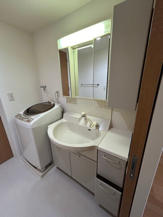 物件内観写真17　(洗面)