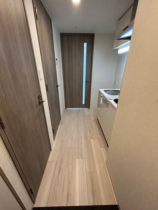 物件内観写真12　(廊下)