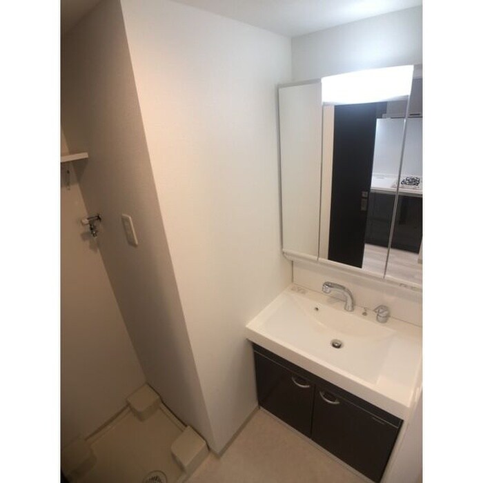 物件内観写真4　(洗面)