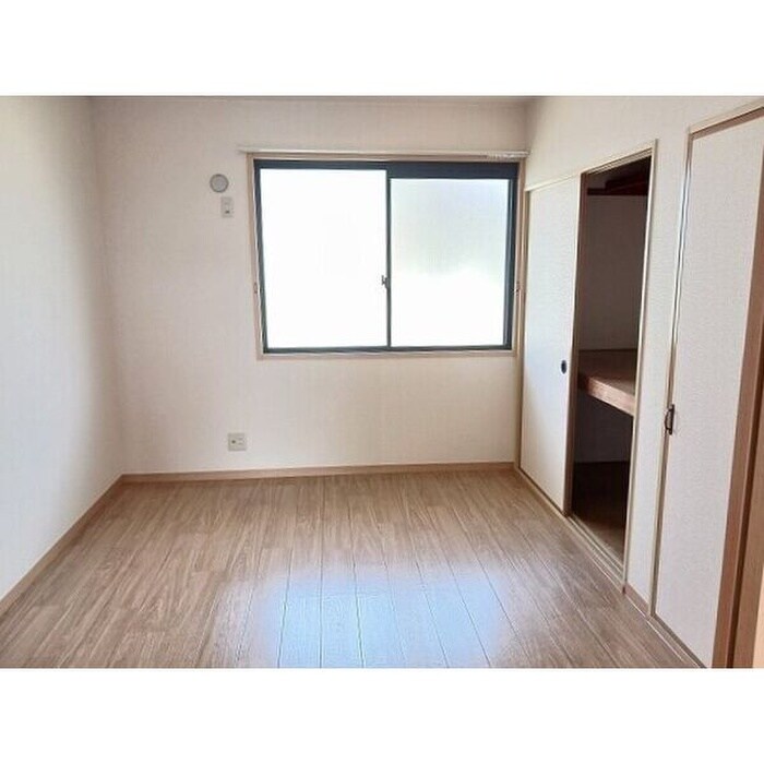 物件内観写真5　(居室)