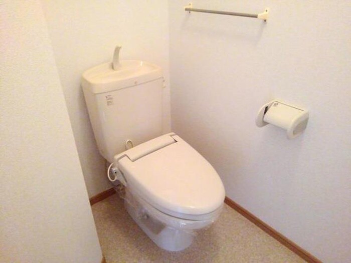 物件内観写真6　(トイレ)