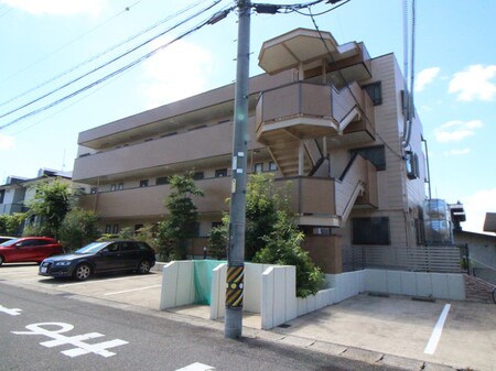 トゥインクル青山　Ｂ棟外観写真
