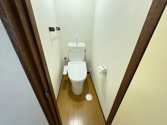 物件内観写真12　(トイレ)