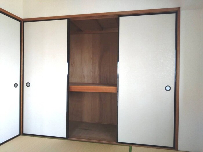 物件内観写真15　(収納)