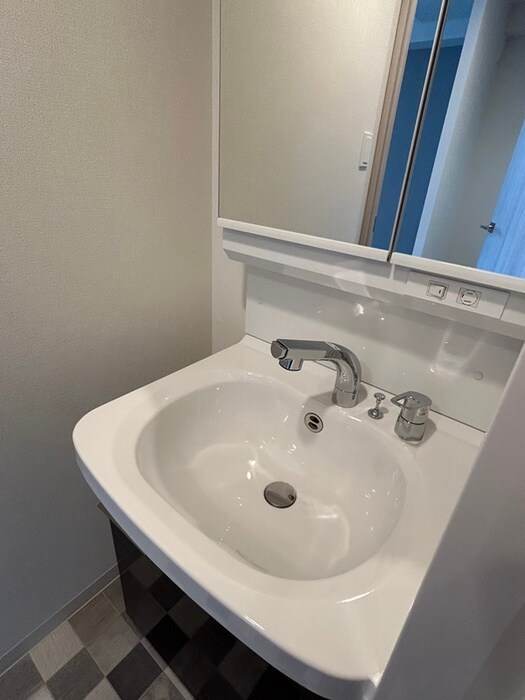 物件内観写真13　(洗面)