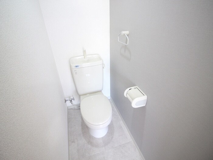 物件内観写真11　(トイレ)