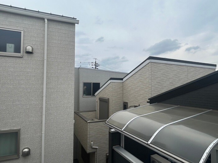 物件内観写真16　(室内からの展望)