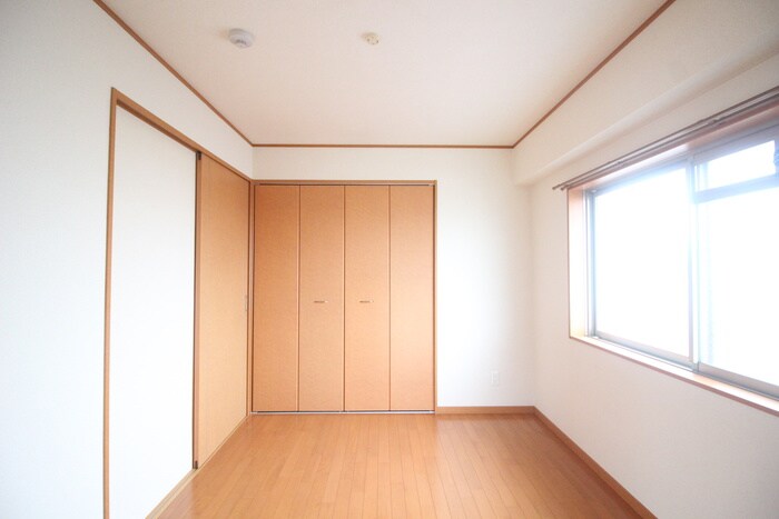 物件内観写真12　(居室)