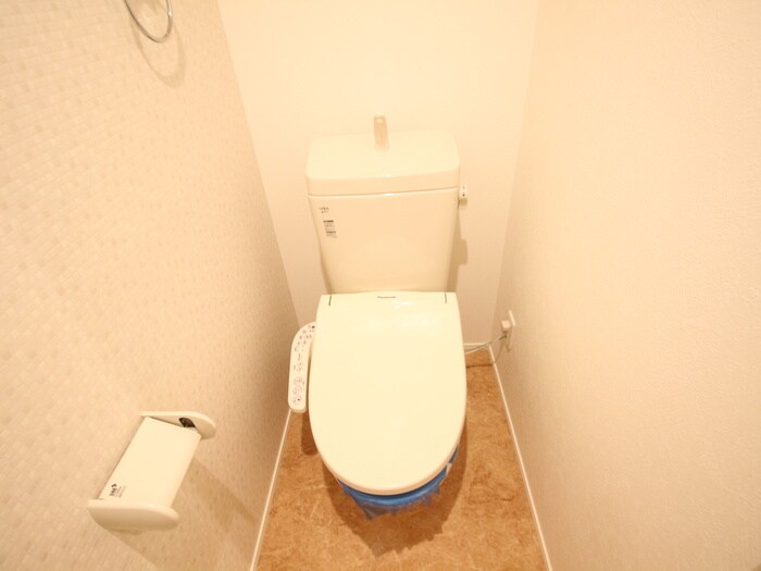 物件内観写真14　(トイレ)