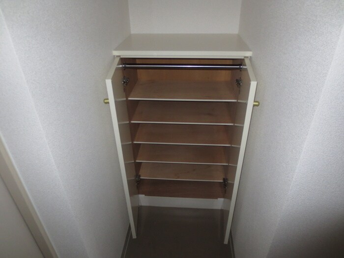 物件内観写真14　(靴箱)