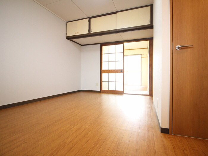 物件内観写真10　(居室)