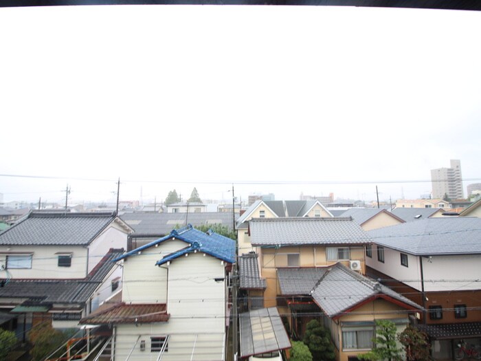 物件内観写真19　(室内からの展望)