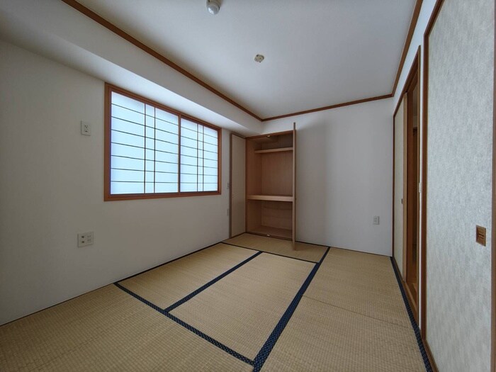 物件内観写真9　(居室)