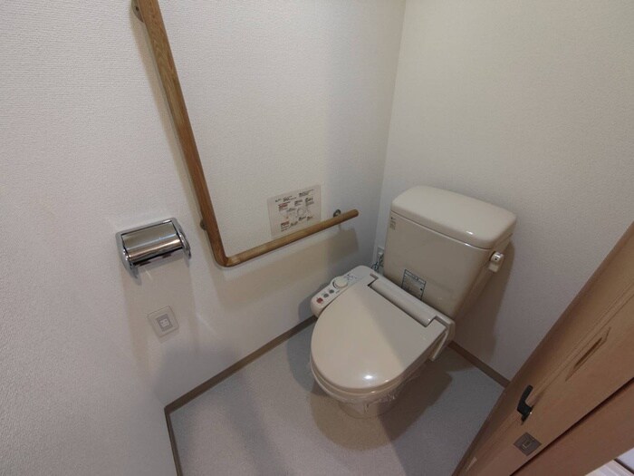 物件内観写真13　(トイレ)