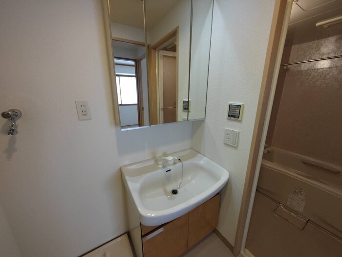 物件内観写真14　(洗面)