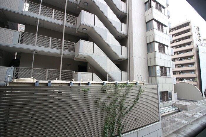 物件内観写真21　(室内からの展望)