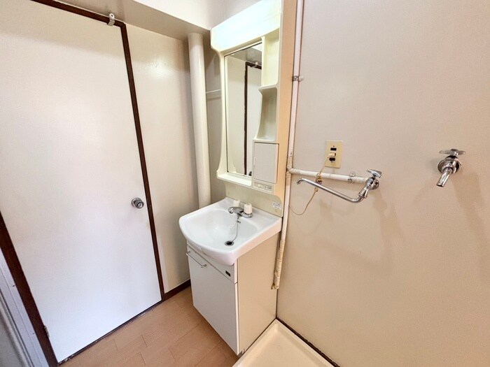 物件内観写真10　(洗面)