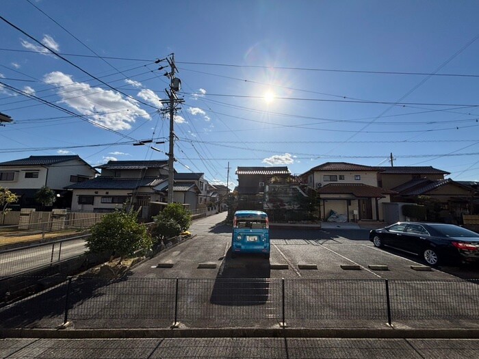 物件内観写真14　(室内からの展望)