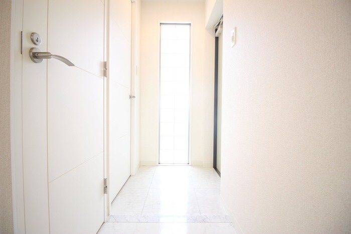 物件内観写真22　(玄関)