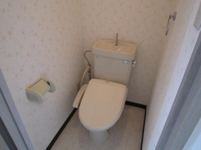 物件内観写真15　(トイレ)