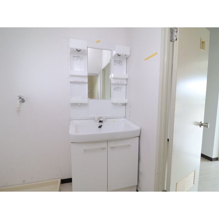 物件内観写真8　(洗面)