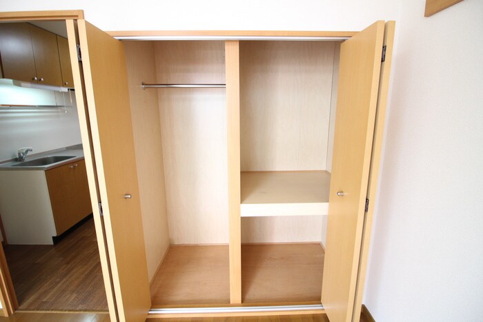 物件内観写真18　(収納)