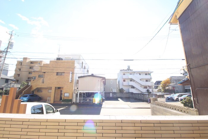 物件内観写真15　(室内からの展望)