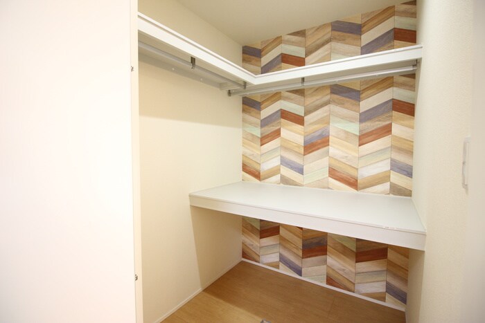 物件内観写真16　(収納)