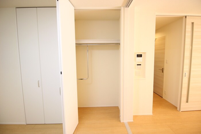 物件内観写真18　(収納)