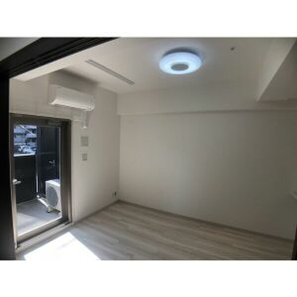 物件内観写真1　(居室)