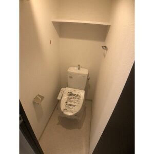 物件内観写真5　(トイレ)