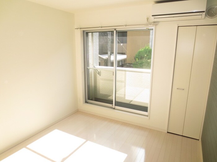 物件内観写真12　(居室)