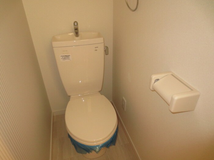 物件内観写真15　(トイレ)