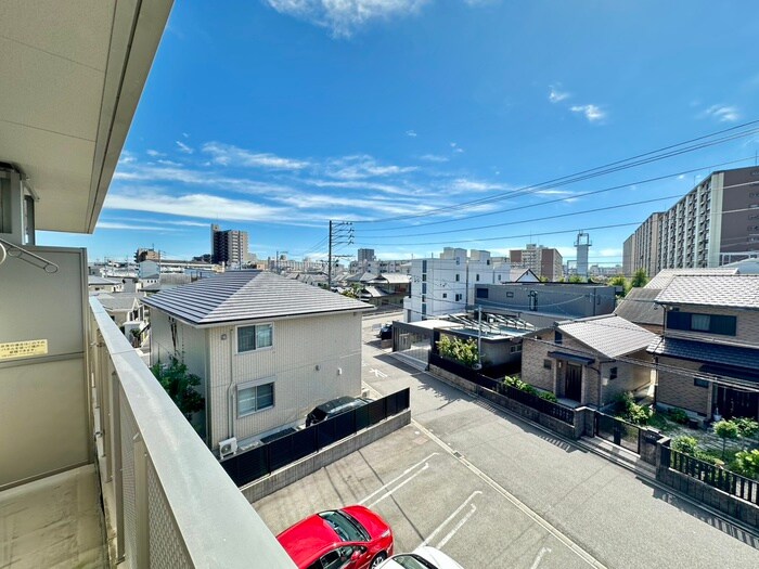 物件内観写真16　(室内からの展望)