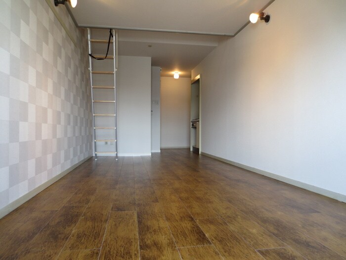 物件内観写真8　(居室)