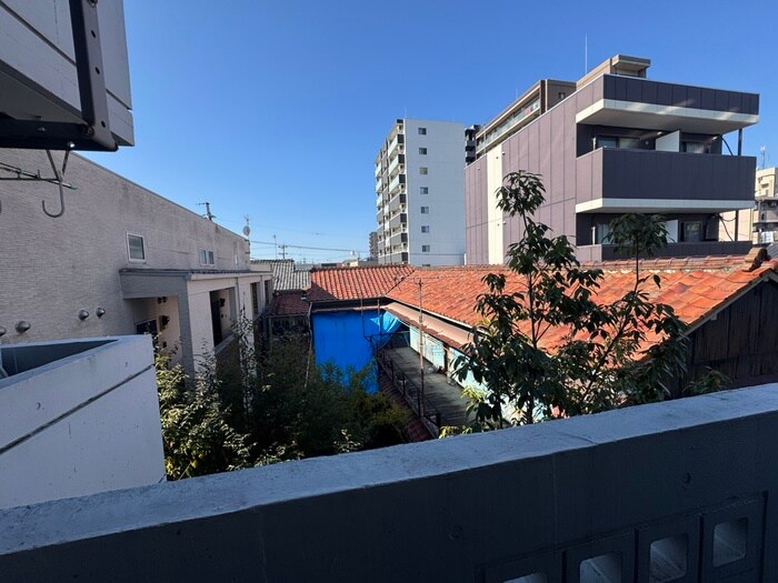 物件内観写真22　(室内からの展望)