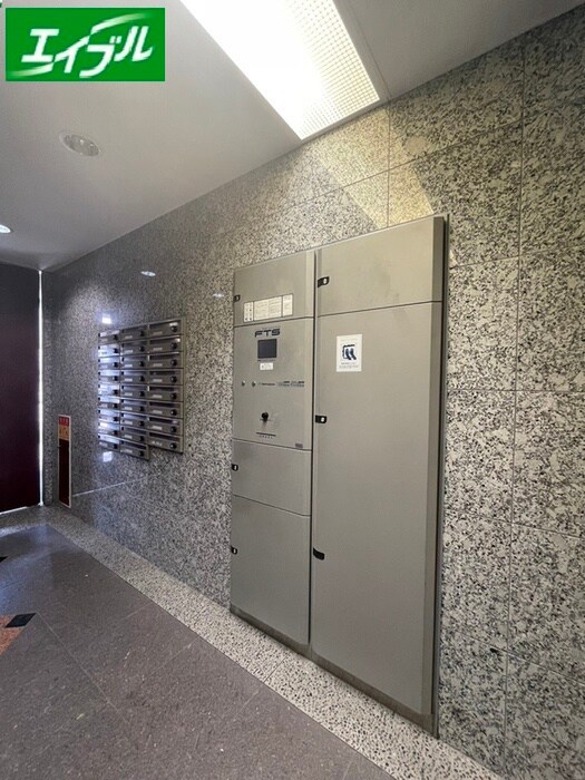 物件外観写真4　(建物設備)