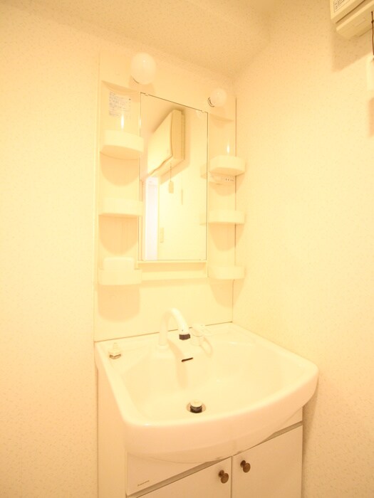 物件内観写真12　(洗面)