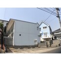 M  フラット