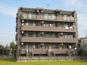 クレールモリ３外観写真