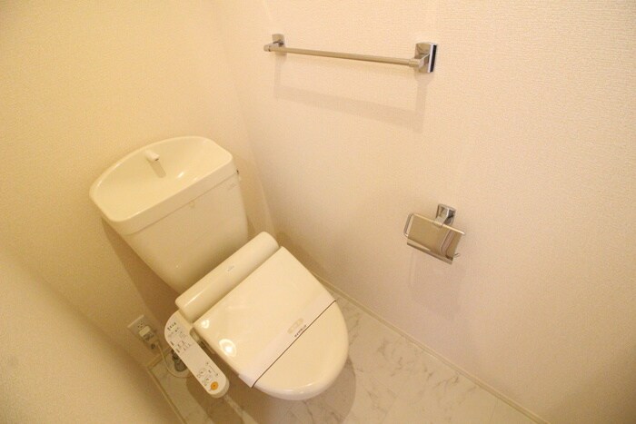 物件内観写真15　(トイレ)