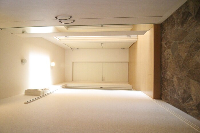 物件内観写真17　(玄関)